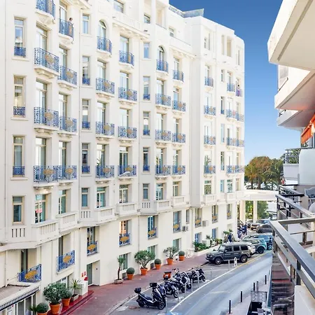 Petit Martinez Yourhosthelper Apartment Cannes